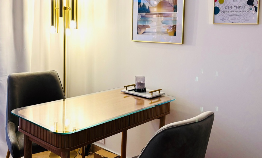 Image 4: Odmładzający zabieg na twarz i szyję z użyciem biostymulatora