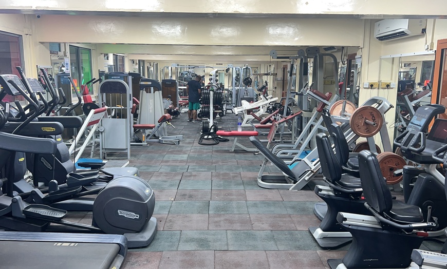 Image 1: Up to 67% Off on  at Mussafah Raha Gym | مصفح صناعة راحه جيم