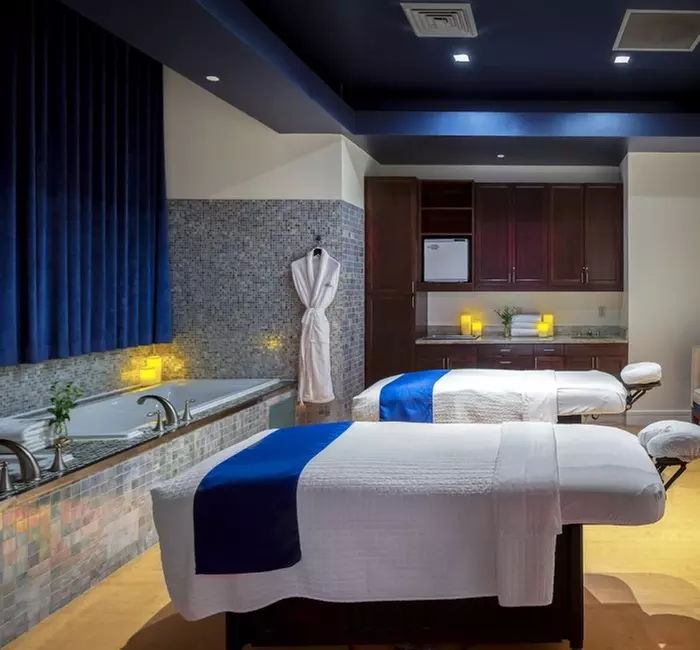 Sapphire/Swedish Massage with Aquamarine Facial & Relaxing Foot Scrub