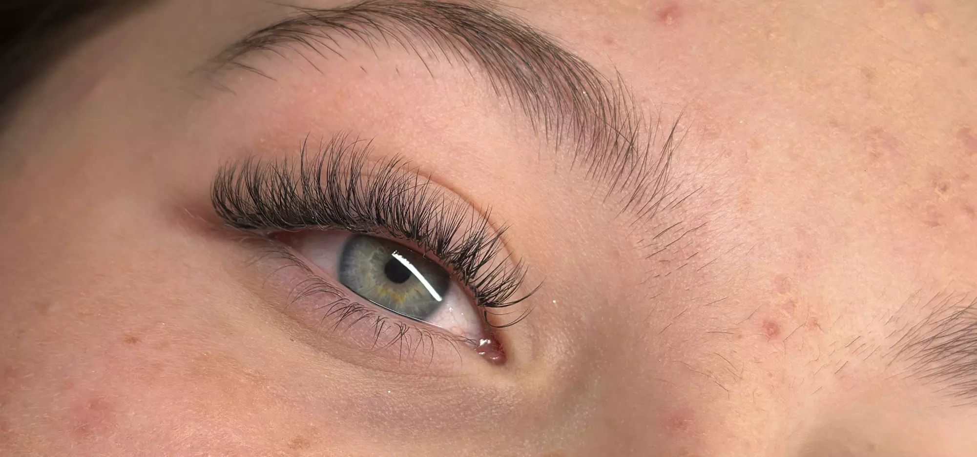Up to 40% Off on Eyelash Extensions at The Babe Bar - Second Medium