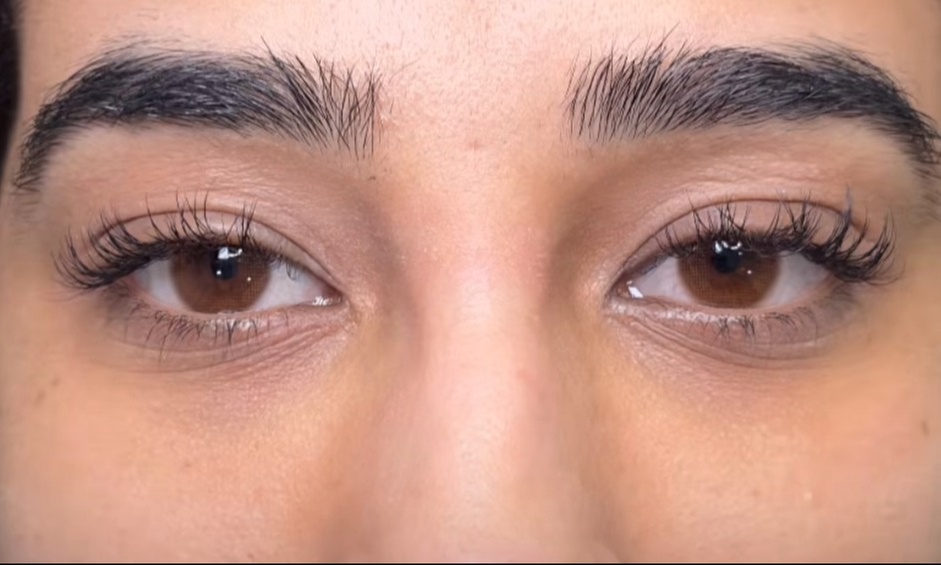 Revitalize Your Look with PMU Under Eye Concealer Treatment