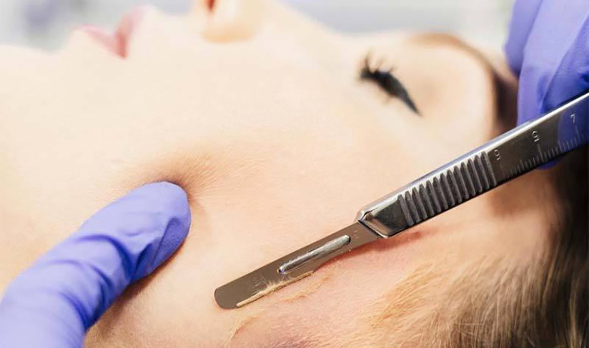 Experience Rejuvenation with 60-Minute Dermaplane Facials
