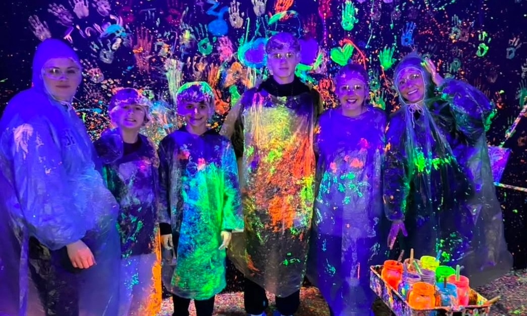 Explore Your Creativity with Splatter Painting Fun (Save up to 35%)