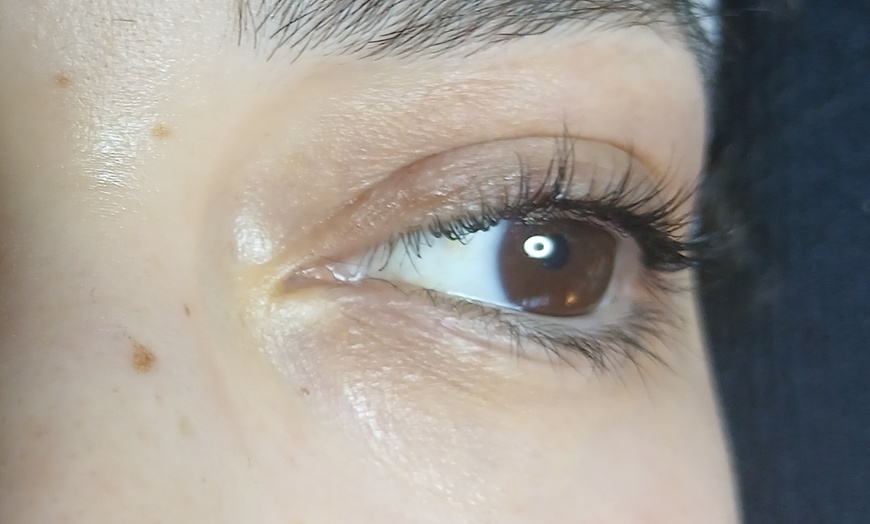 Image 2: Up to 38% Off on Eyelash Lifting at New Skin by Courtney
