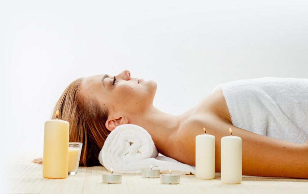 Unwind with a Therapeutic Massage & Detox Session