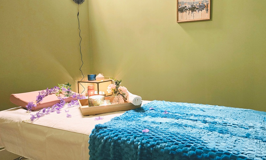 Image 5: Up to 45% Off on Aroma Oil Massage at Aroma Spa