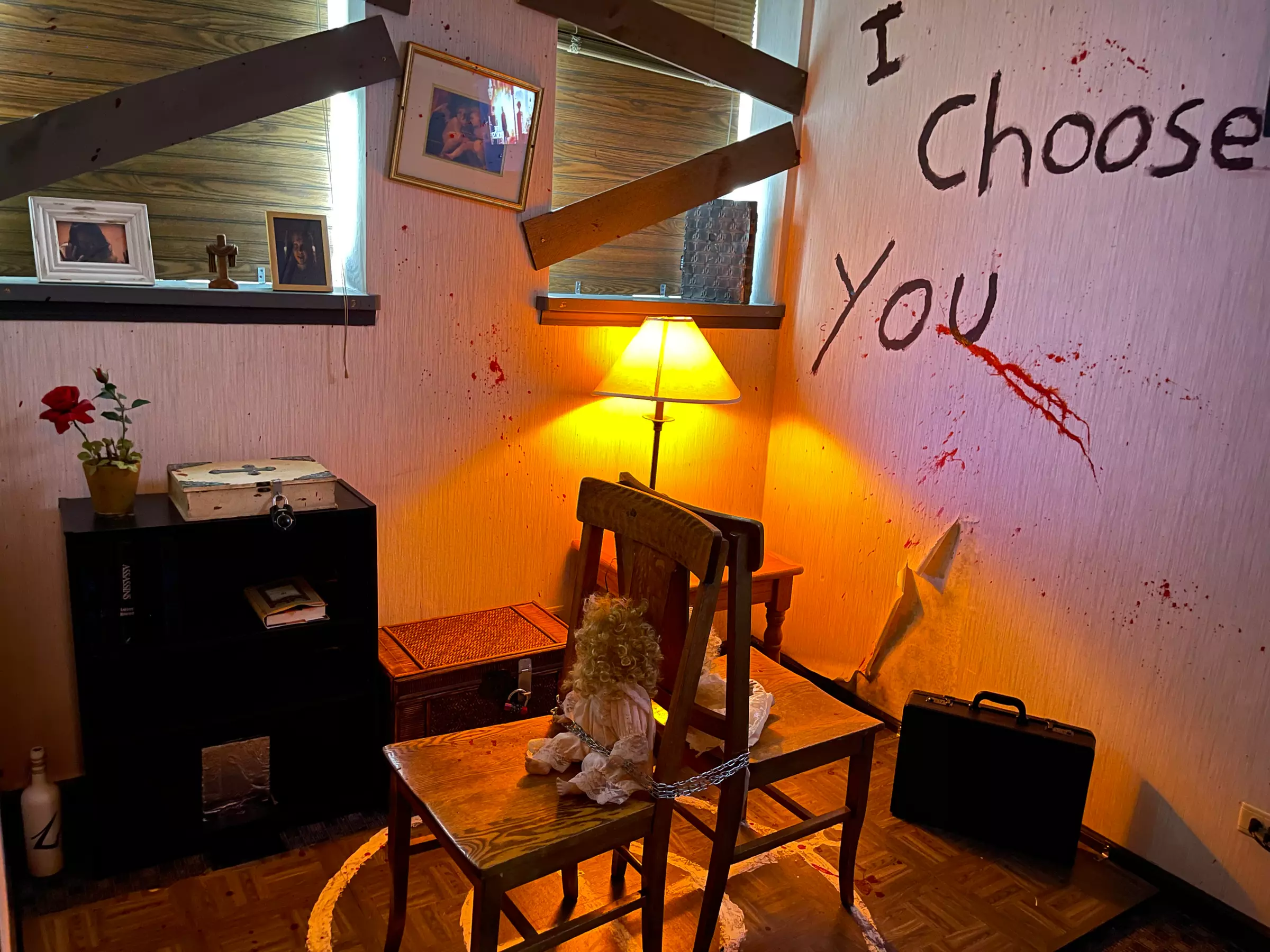 Enjoy a Thrilling Escape Room Adventure for 4 to 10 People
