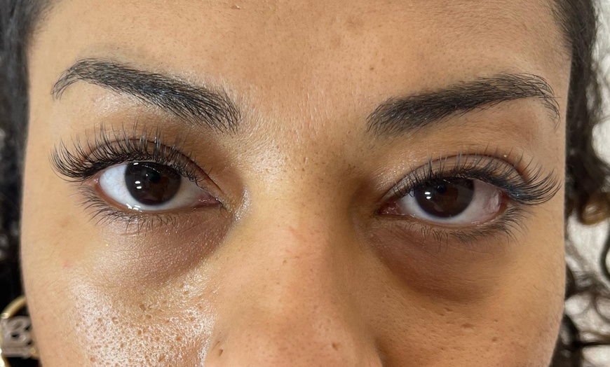 Image 7: Up to 60% Off on Eyelash Extensions at V Lash Studio