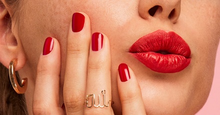 Pose de vernis semi-permanent coloré au choix pour les mains - durant environ 1h