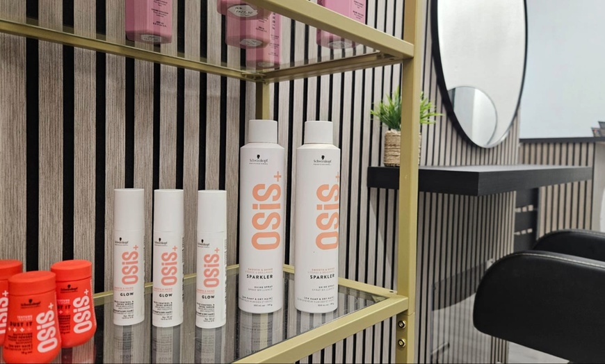 Image 4: Bis zu 60% Rabatt auf den Haarschnitt – Damen bei Salon d'Élégance