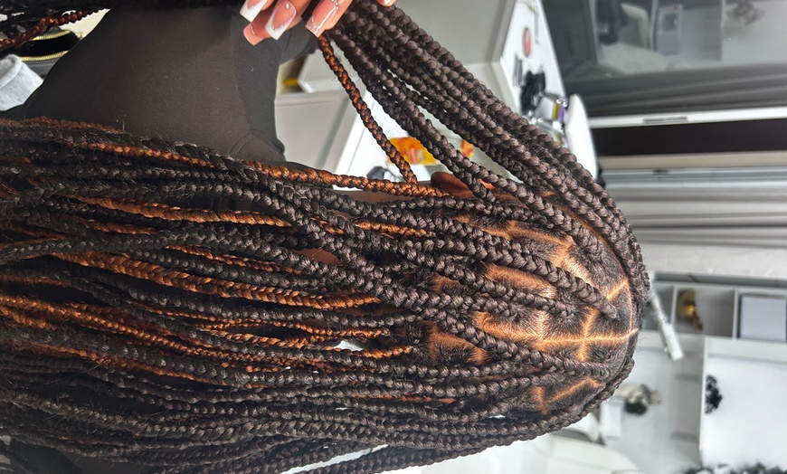 Image 8: Transform Your Look with Stylish Knotless or Box Braids
