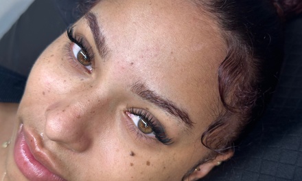 Full Set of Classic Lashes - TayaLuxe
