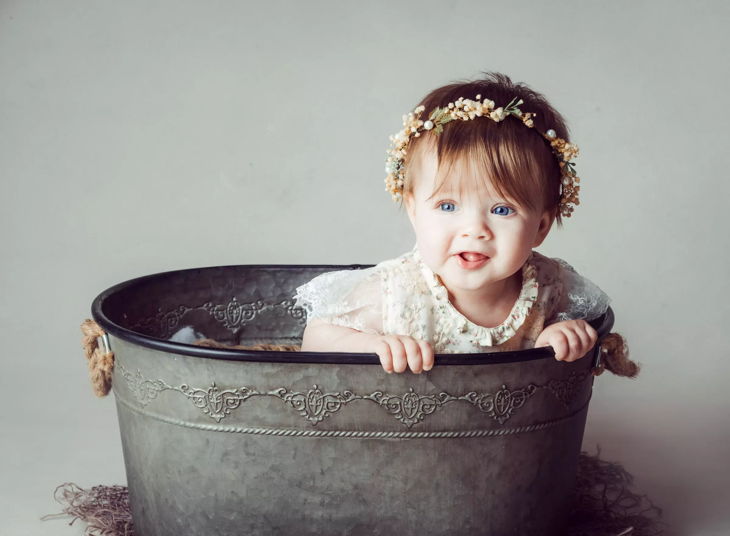 60-Min Family Photoshoot with a Keepsake 10” x 8” Print