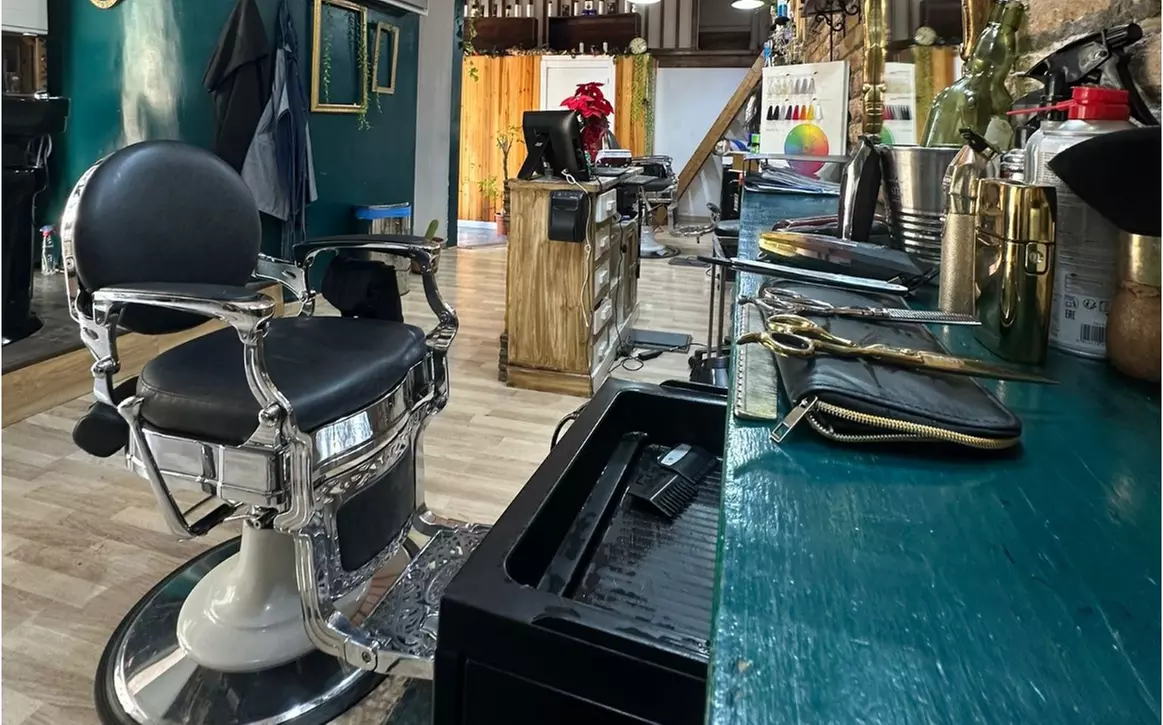 Limpieza facial con opción a microdermoabrasión y máscara led