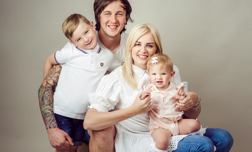 Image 16: 60-Min Family Photoshoot with a Keepsake 10” x 8” Print