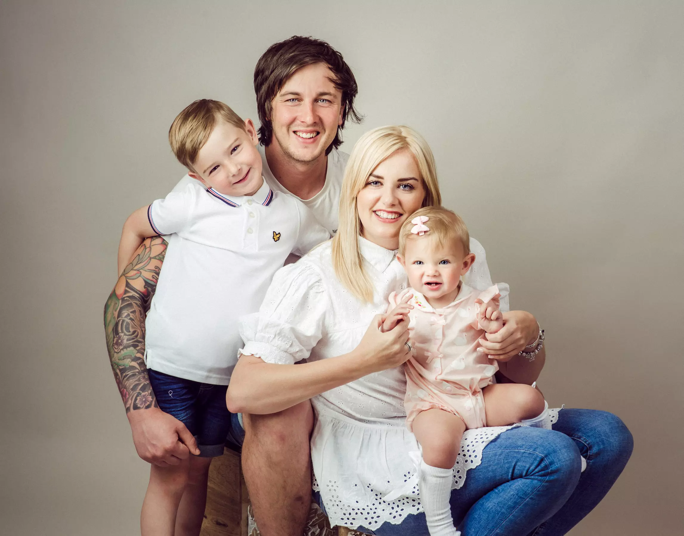 60-Min Family Photoshoot with a Keepsake 10” x 8” Print