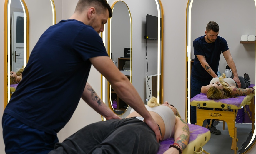 Image 1: Fizjoterapia: sesja pod okiem profesjonalnego fizjoterapeuty w salonie Kreatywny Projekt Piękna (do -44%)