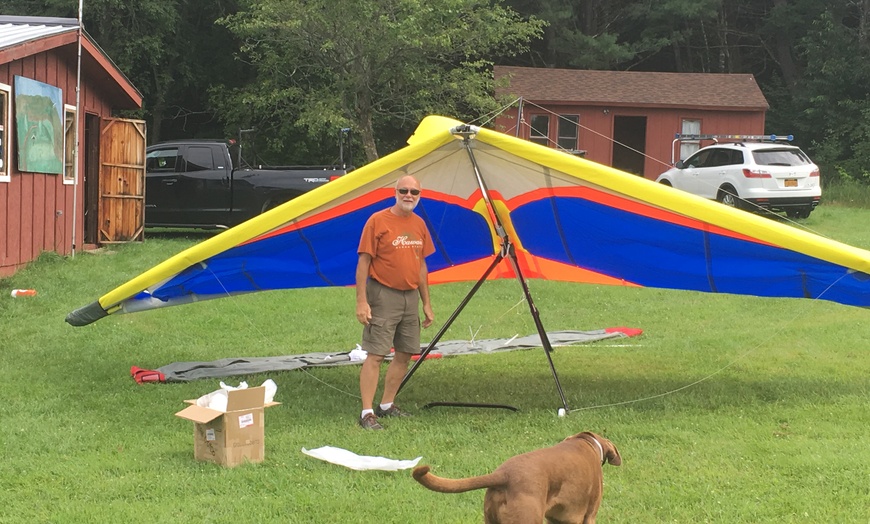 Image 5: Foot-Launch Hang Gliding Intro Lessons at Susquehanna Flight Park