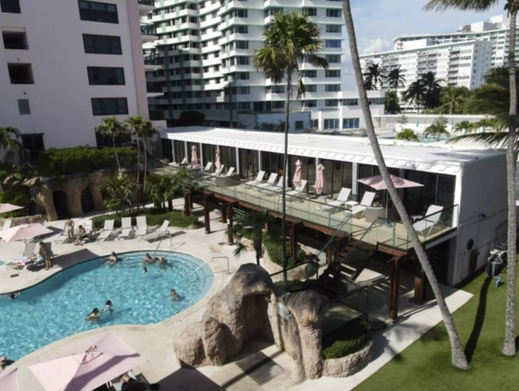 Enjoy a Poolside Rental, or Poolside Cabana with Beach Access