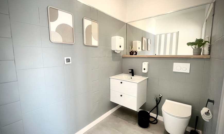 Image 5: Wybielanie zębów lampą LED lub metodą nakładkową