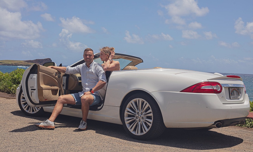 Image 4: Oahu Island Tours and Photo Sessions for Two, Four, or Eight Hours