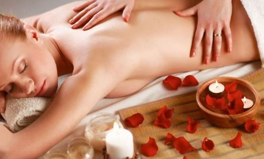 Image 5: Save Up to 50% Off on Massage & Couples Massage at Oasis Spa