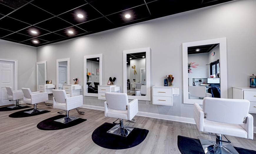 Image 3: Get Balayage, Highlight, Women’s Haircut & Blow-Dry