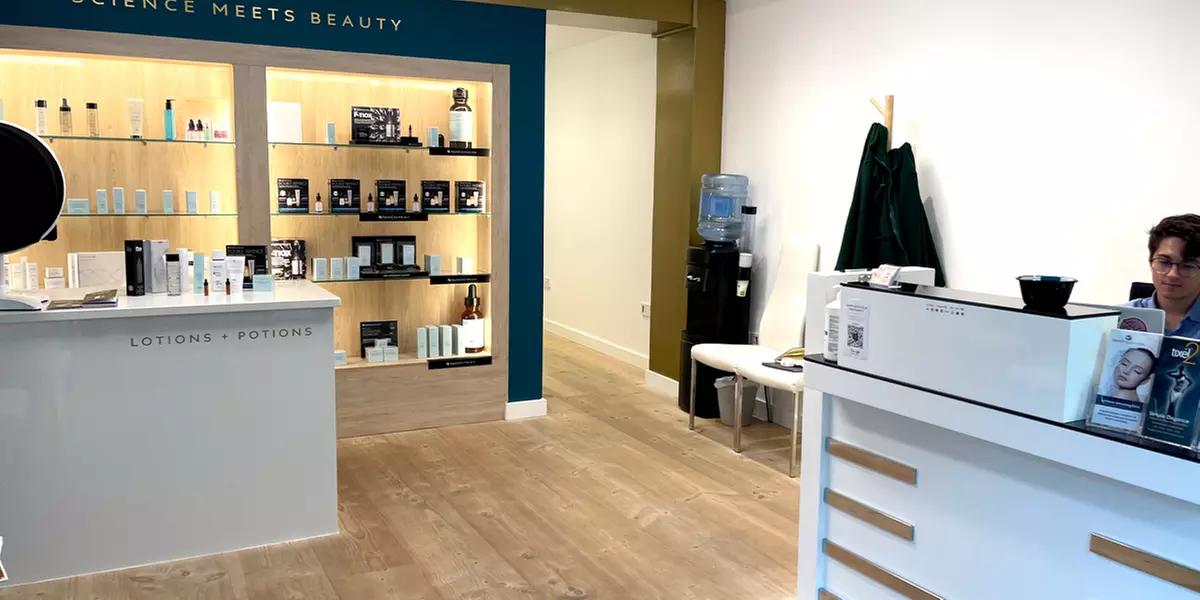 Up to 35% Off on Facial - HydraFacial at Dermathetics