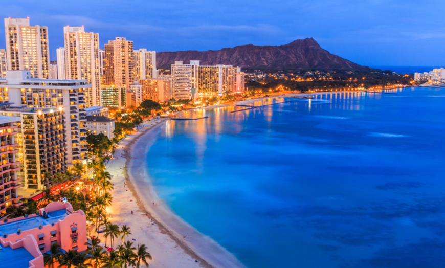 Image 2: Small-Group Circle Island Tour – Comfortable & Personalized Experience