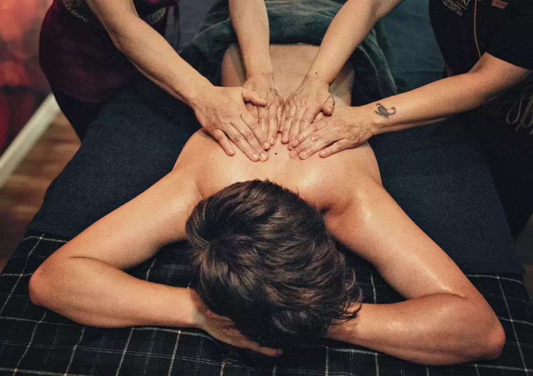 60 lub 90 minut autentycznego tajskiego masażu regenerującego