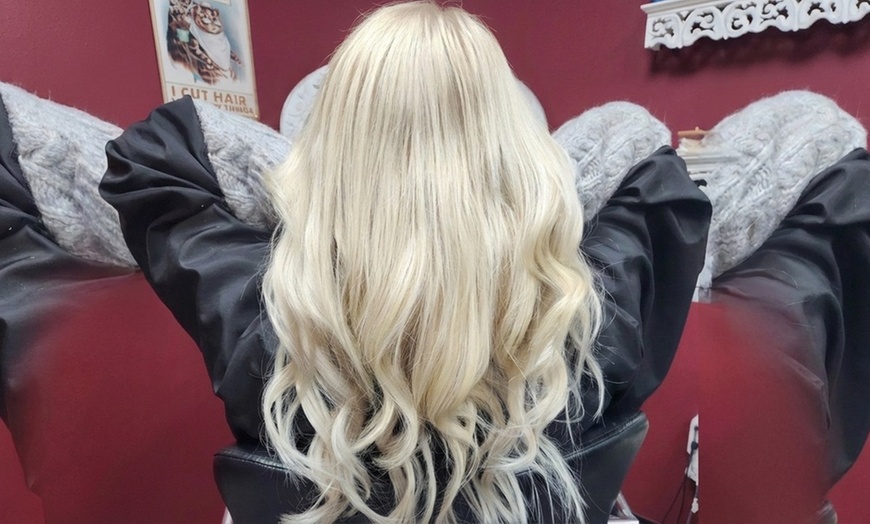 Image 3: Haircut with Condition, Blow-Dry and Single Process Color