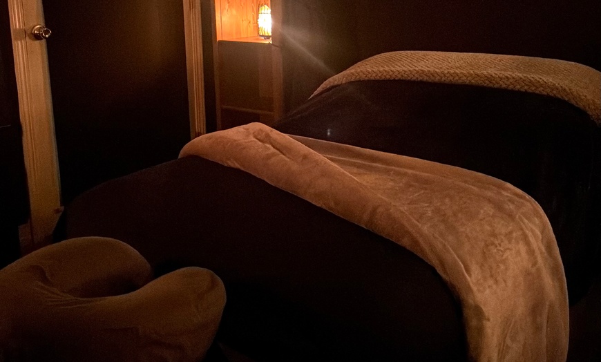 Image 7: Relaxing 90-Minute Massage: Choose Relaxation or Hot Stone
