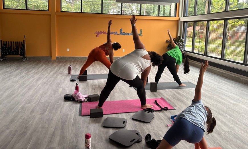 Image 1: Five or Ten Group Fitness Classes