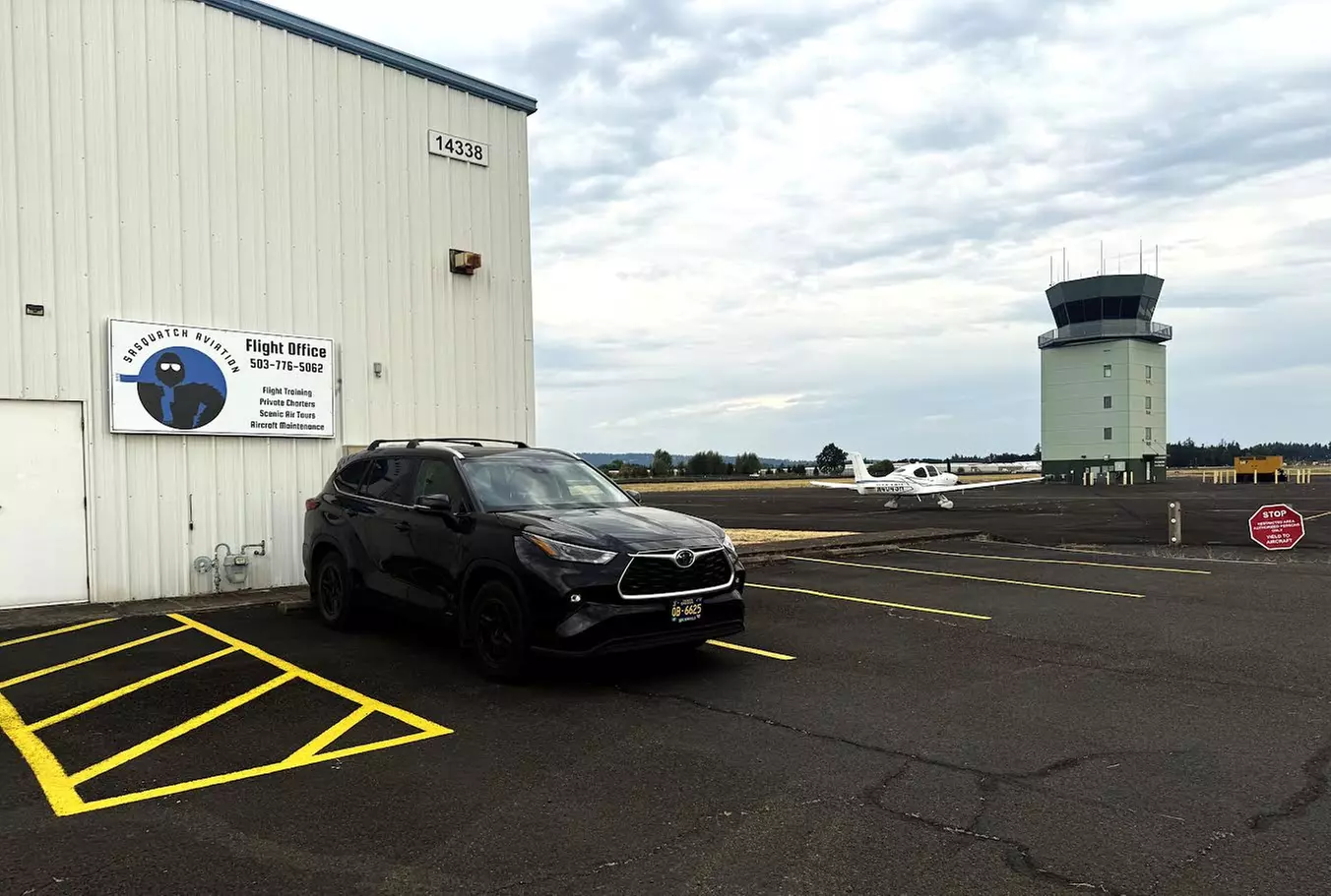 Introductory Flight Training w/ Certified Flight Instructors in Aurora