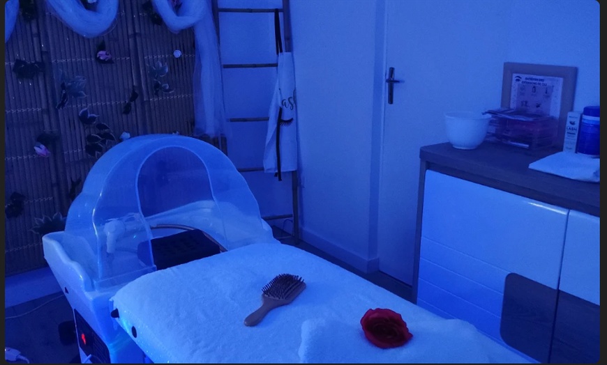 Image 1: Head spa au choix avec séchage offert, soin du visage en option
