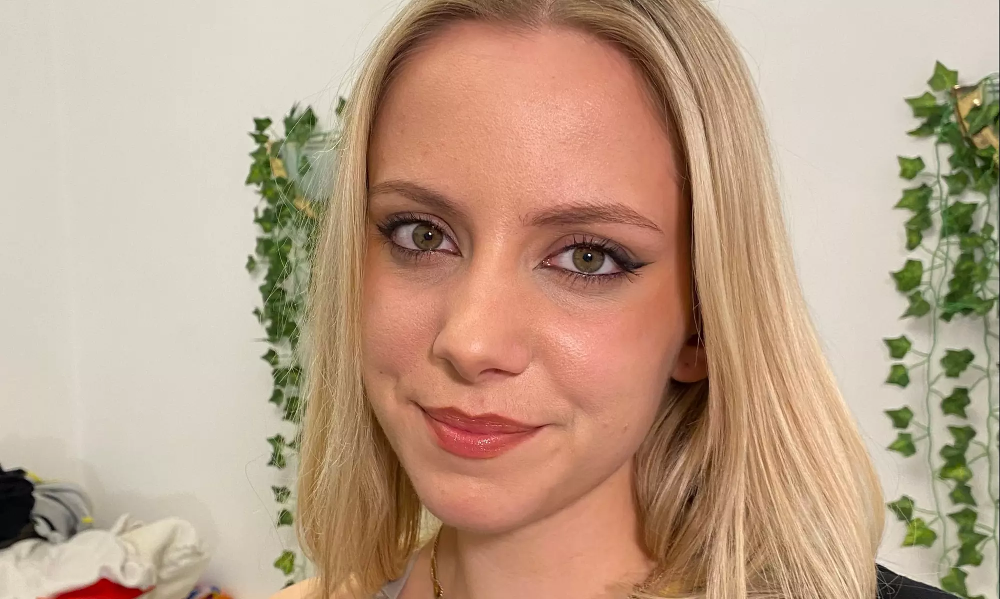 Transform Your Look: Choice of Makeup Services