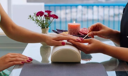 Pose de vernis semi-permanent des pieds suivi d'un soin ds pieds (Modelage, gommage, râpe) 1h10