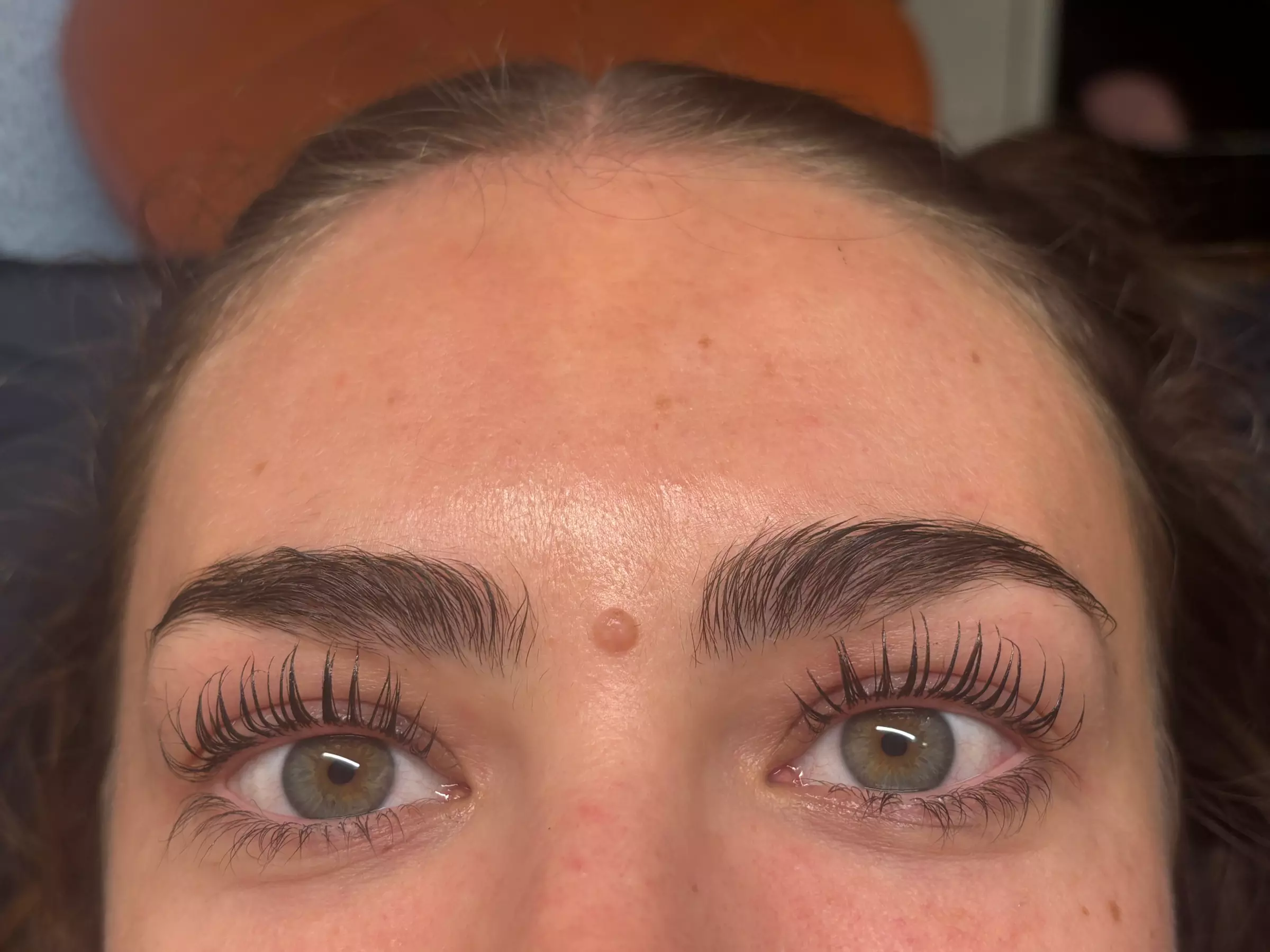 Enhance Your Look with Eyelash Lifting / Tinting Treatment!