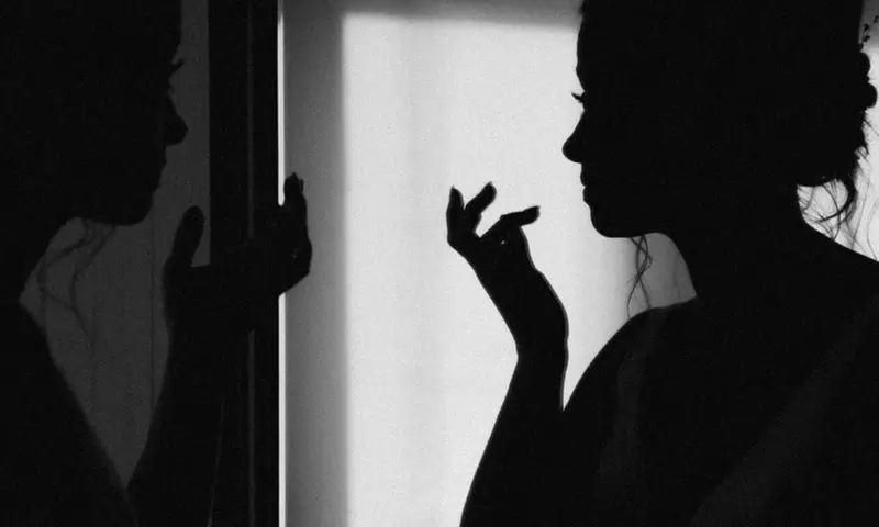 4- or 6-Hour Wedding or 45-Min Engagement Photography & Online Gallery