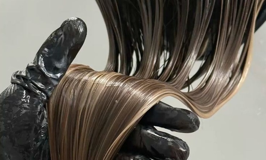 Image 9: Up to 54% Off on Salon - Hair Conditioning at Ipanema Beauty Bar