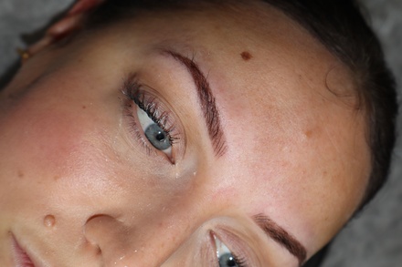 Entfernung von altem Permanent Make Up(blaue,grüne,rote Augenbrauen) - Coconut Beauty