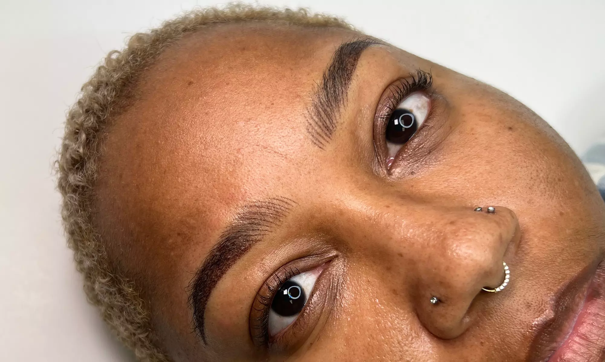 Get Stunning Ombré Shading & Nano Combo Brows