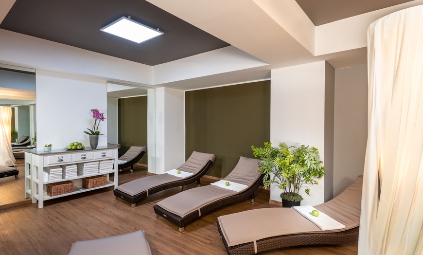 Image 2: 60 oder 90 Min. Massage nach Wahl inkl. 1 Stunde Sauna für 1-2 Pers.