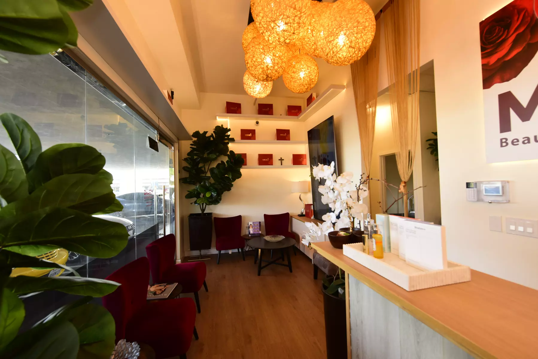 Rejuvenate your skin with a 60-min facial and complementary treatments