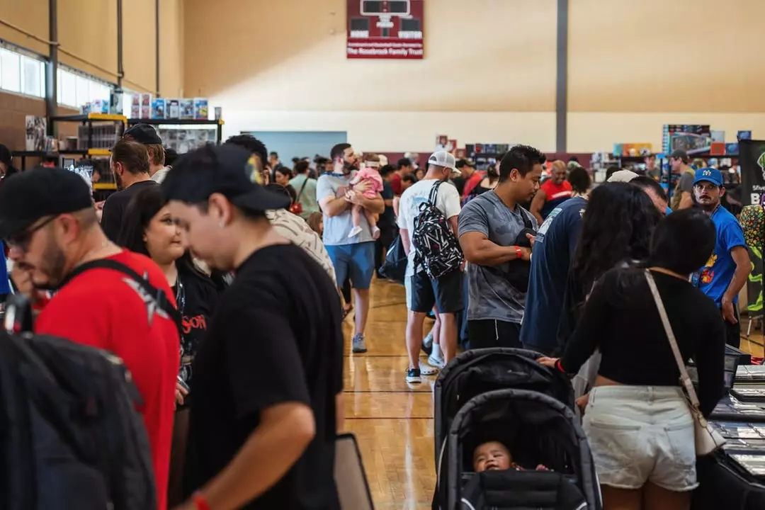 Genesis Card Show: General Admission or VIP Perks