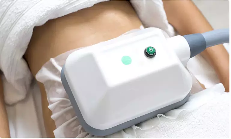 1 or 2 Sessions: Cooltech Fat Freezing using One or Two Applicators at Elim Medical And Cosmetic Clinic - Primary Image