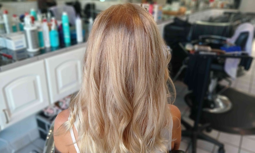 Image 5: Haircuts with Highlights and More for Every Hair Type