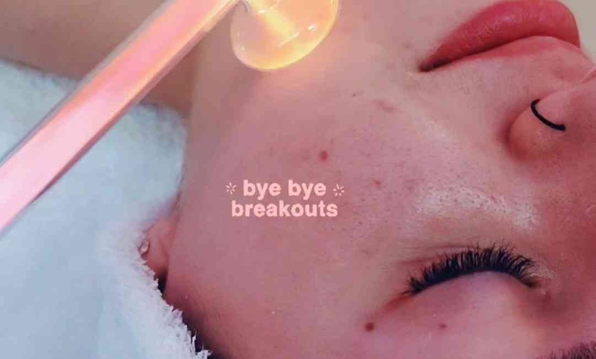 Image 4: Signature Scalp Treatment with Mini Facial, Massage, or More 