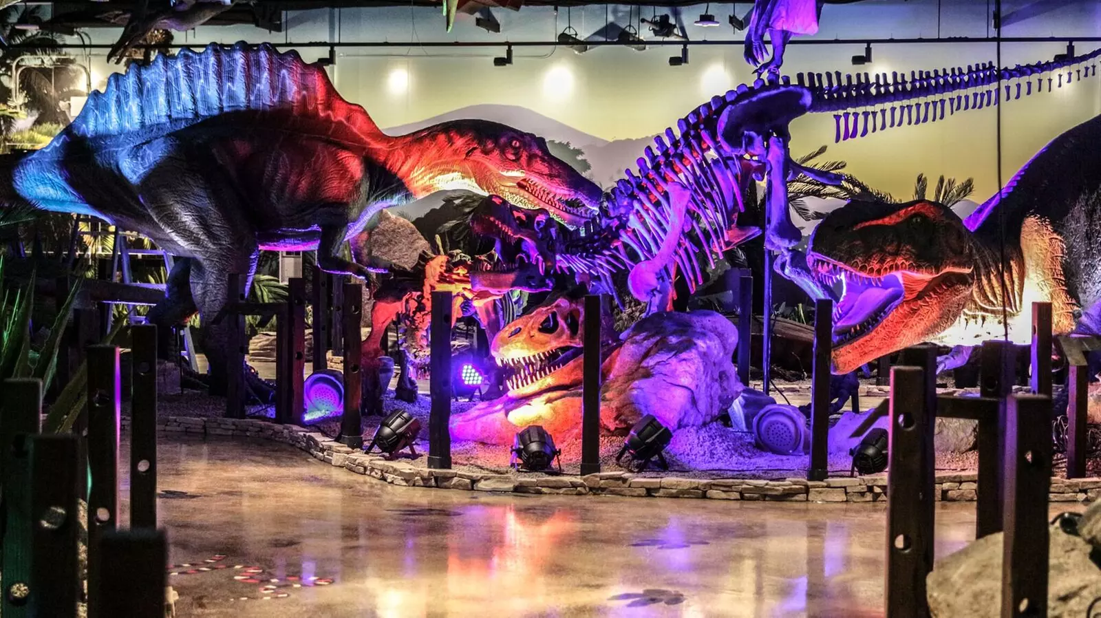 Interactive Premier Dinosaur Exhibit - Pangaea Land of the Dinosaurs