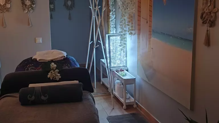 Soin du visage complet ou massage du corps avec Cathy-Welness